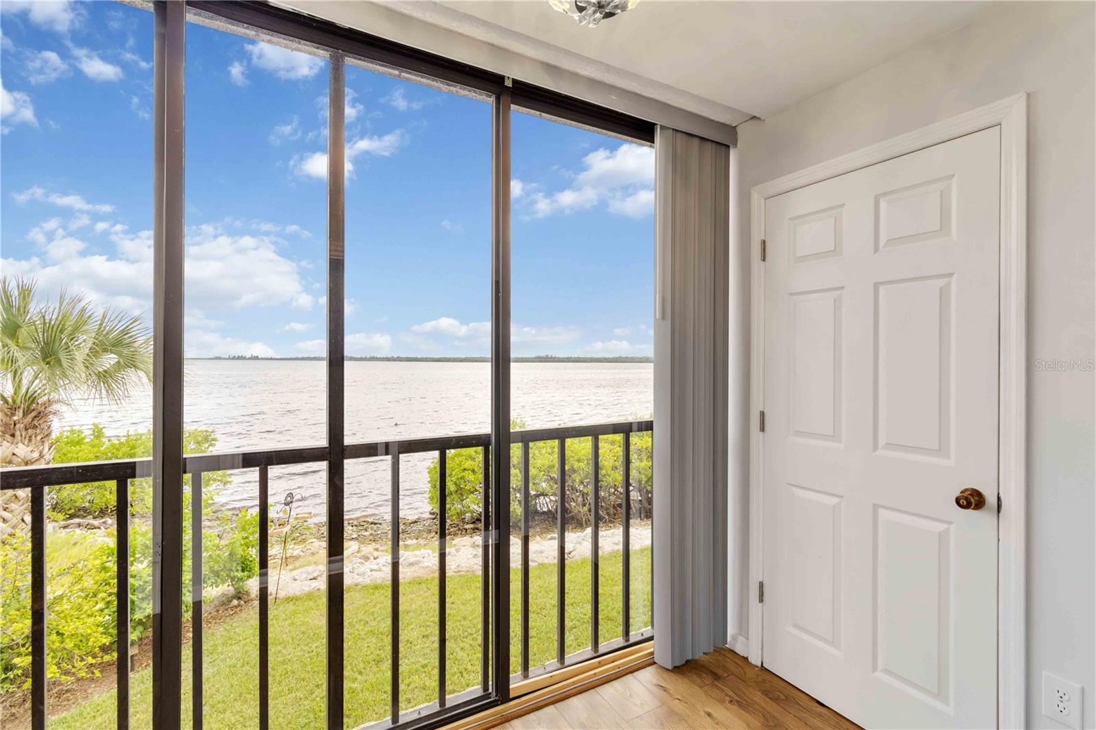 Image 24 of 51 For 14459 River Beach Drive 125