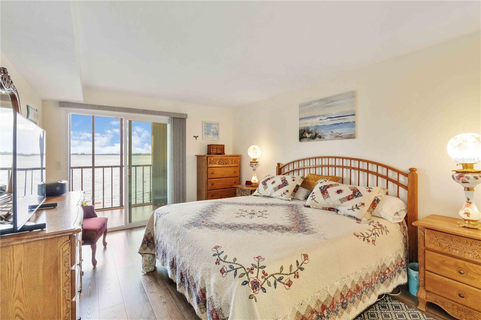 Image 25 of 51 For 14459 River Beach Drive 125