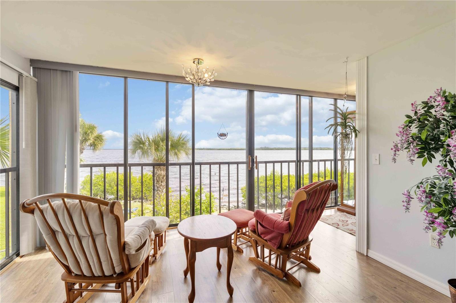 Image 32 of 51 For 14459 River Beach Drive 125