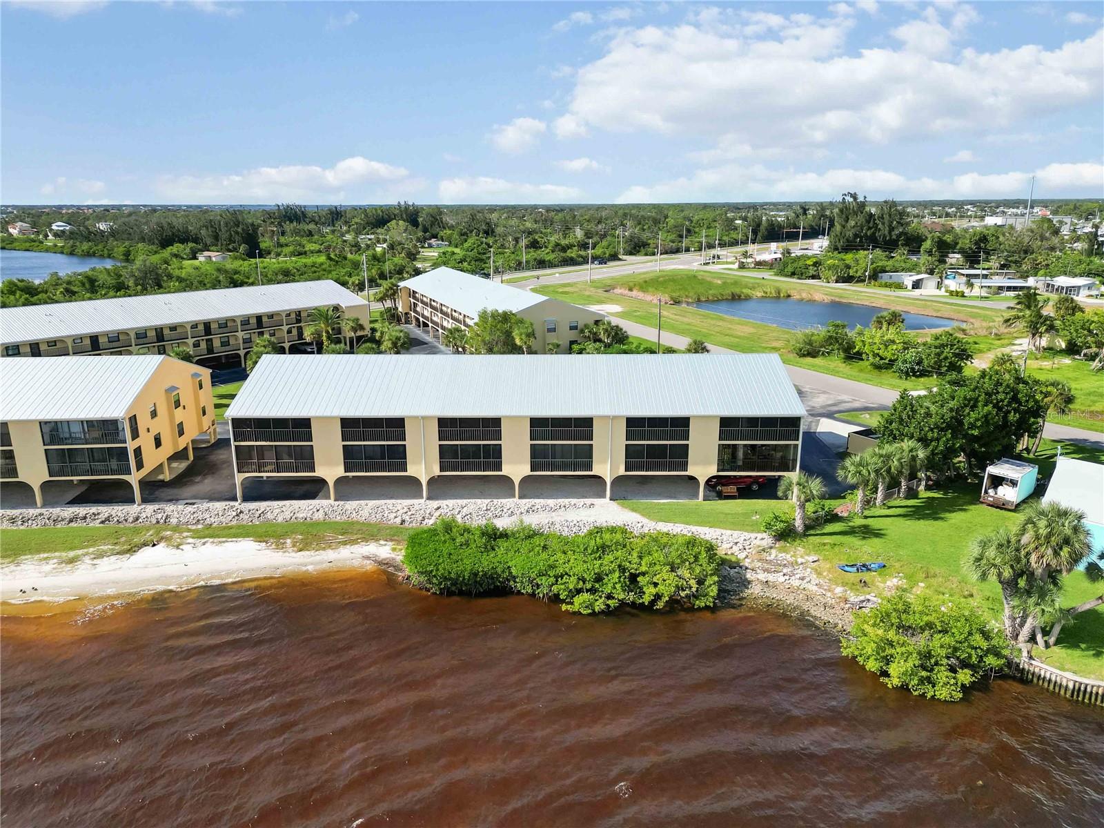 Image 42 of 51 For 14459 River Beach Drive 125