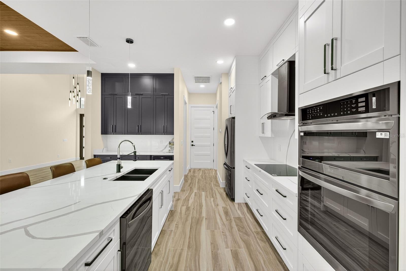 Image 14 of 47 For 4411 Pelican Boulevard