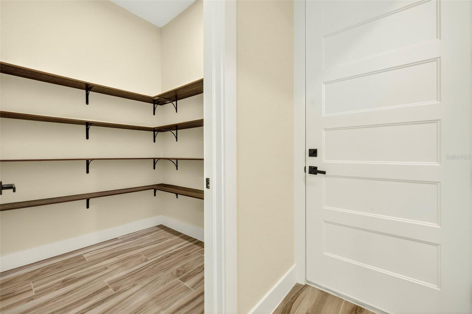 Image 16 of 47 For 4411 Pelican Boulevard