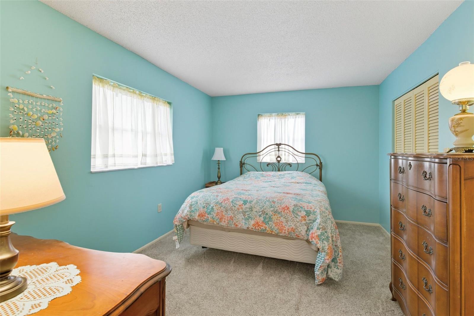 Image 13 of 30 For 22281 Niagara Avenue