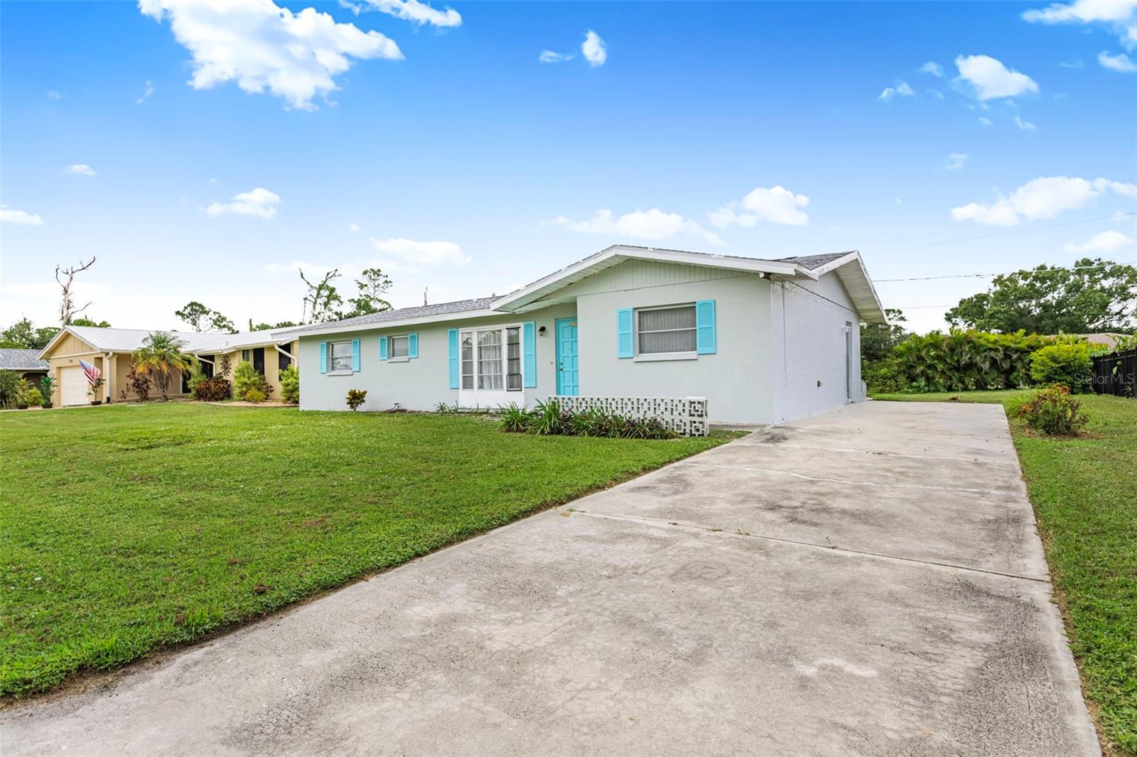 Image 25 of 30 For 22281 Niagara Avenue