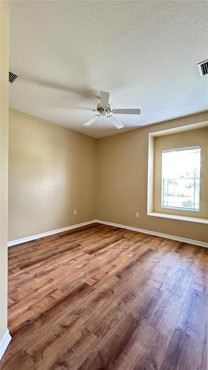 Image 14 of 40 For 1220 Wapello Street