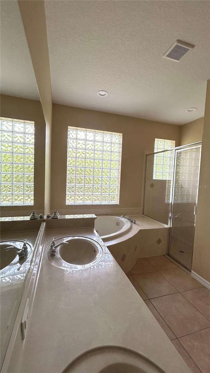 Image 22 of 40 For 1220 Wapello Street