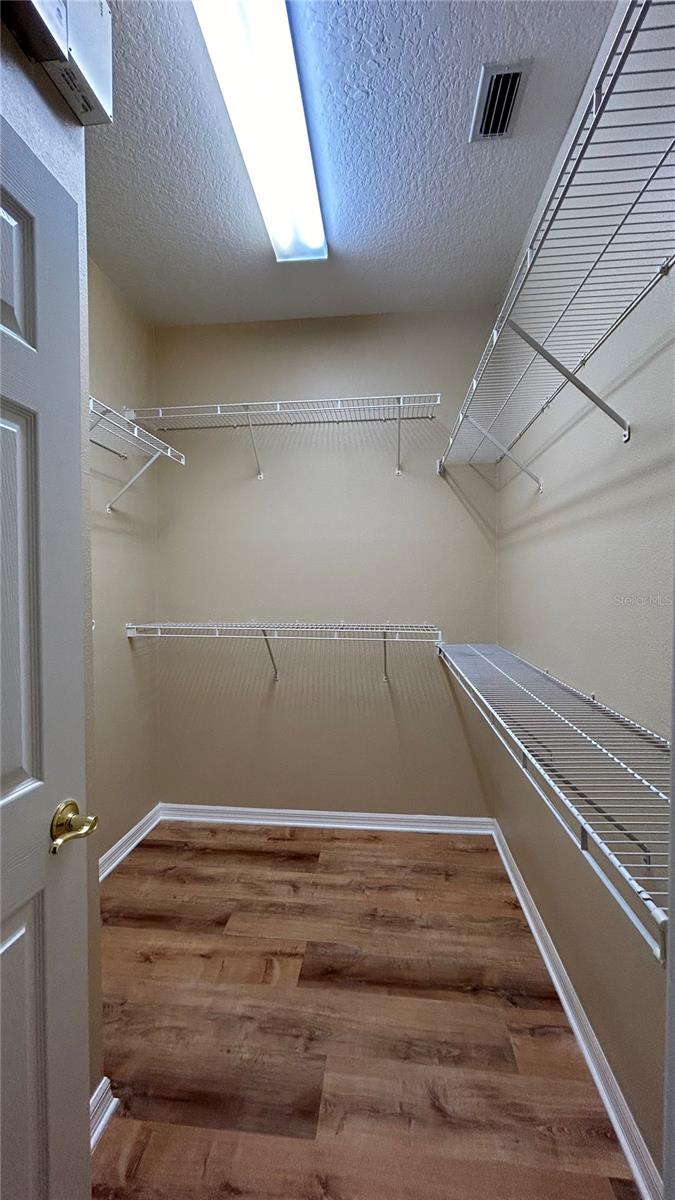 Image 23 of 40 For 1220 Wapello Street