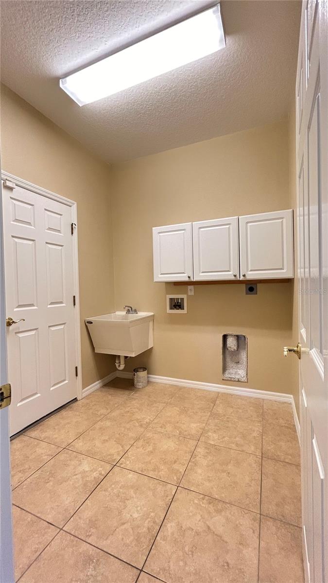 Image 38 of 40 For 1220 Wapello Street