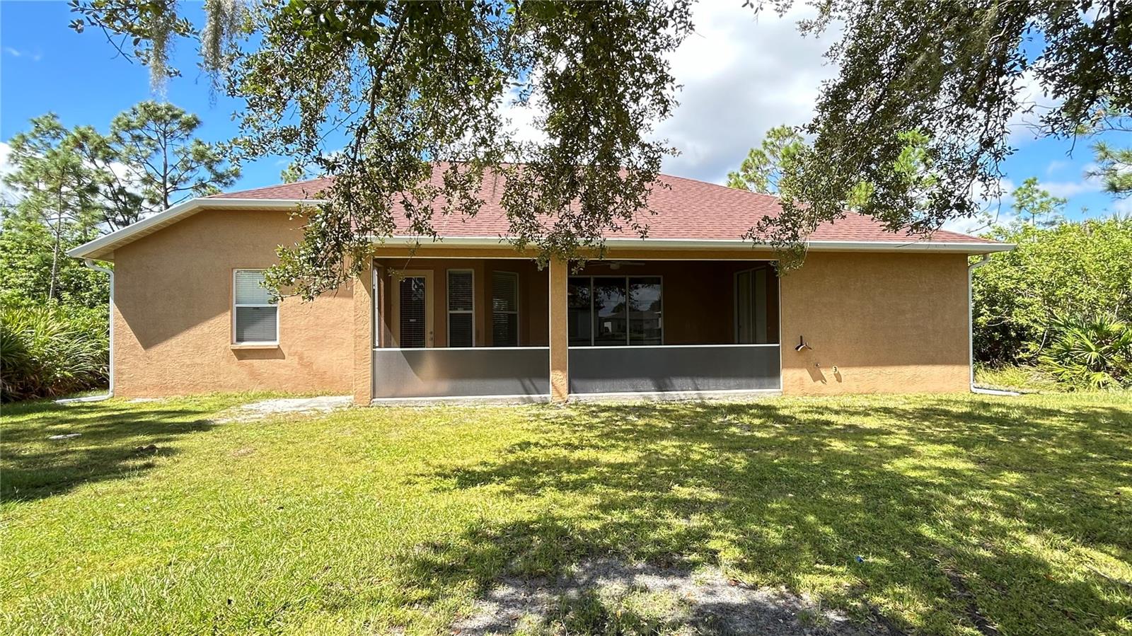 Image 4 of 40 For 1220 Wapello Street