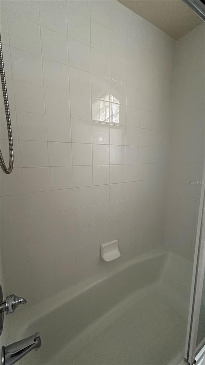 Image 8 of 40 For 1220 Wapello Street