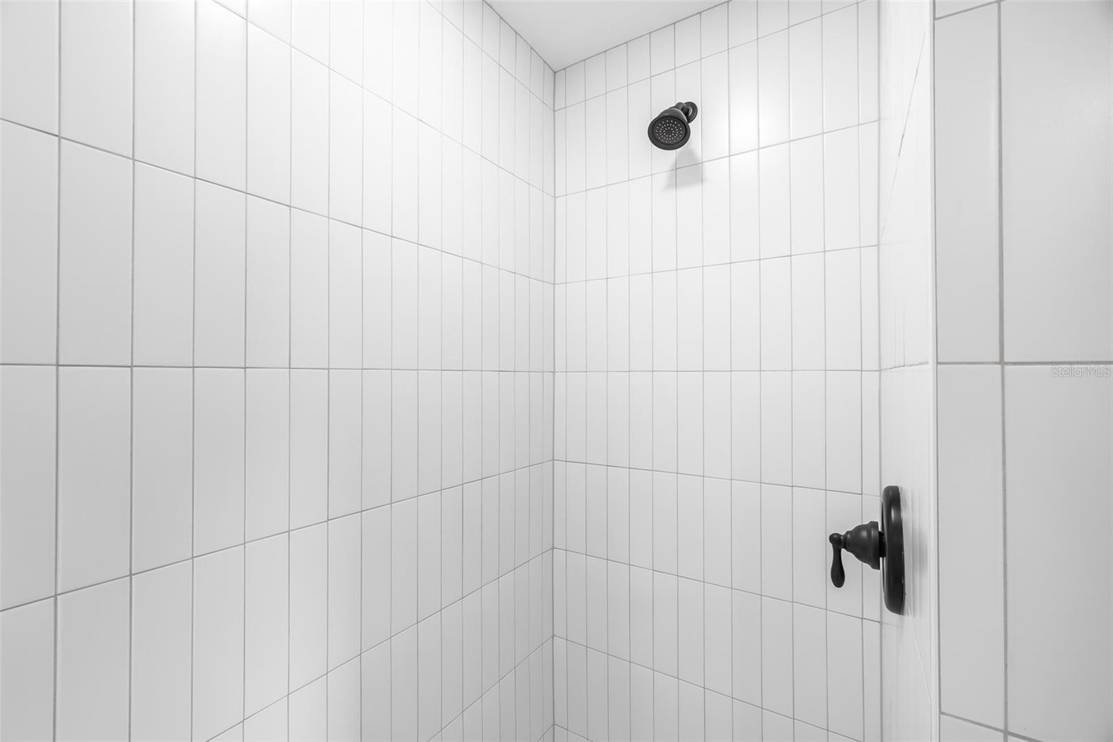 Image 15 of 52 For 98 Heather Street