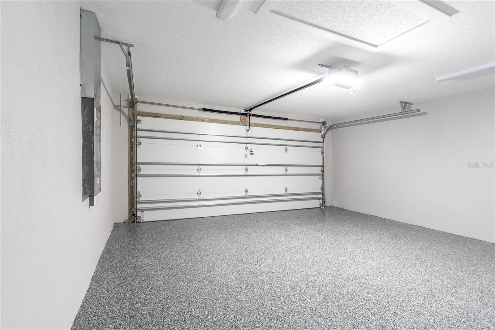 Image 35 of 52 For 98 Heather Street