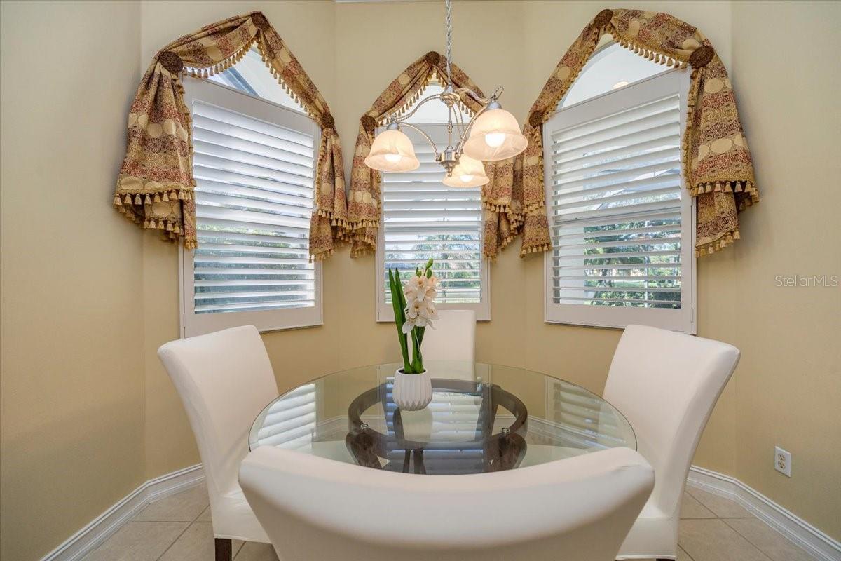 Image 9 of 19 For 12584 Grandezza Circle