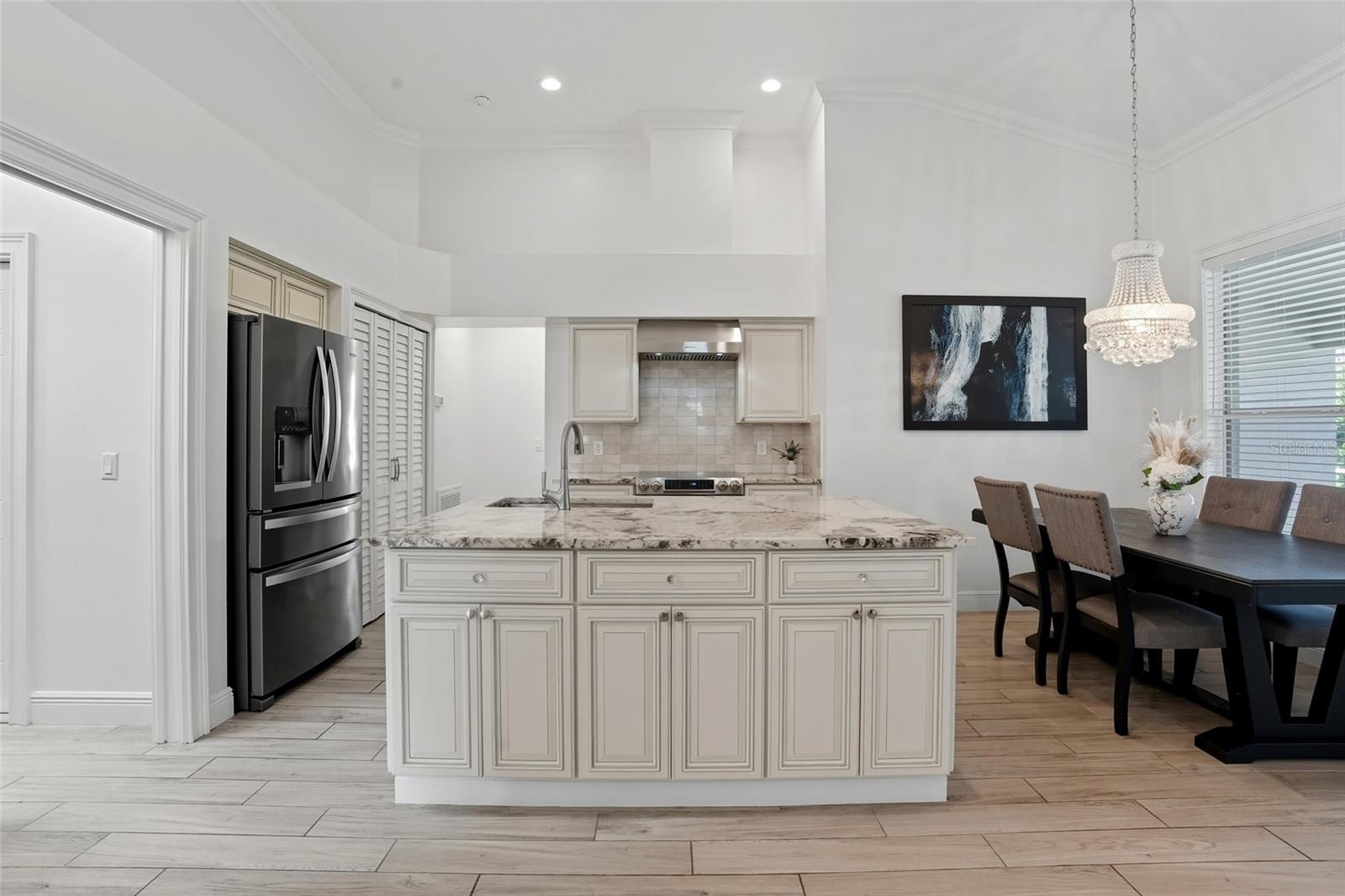 Image 10 of 49 For 3690 Bali Lane