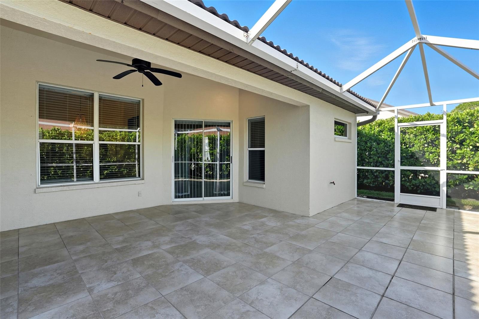 Image 32 of 49 For 3690 Bali Lane