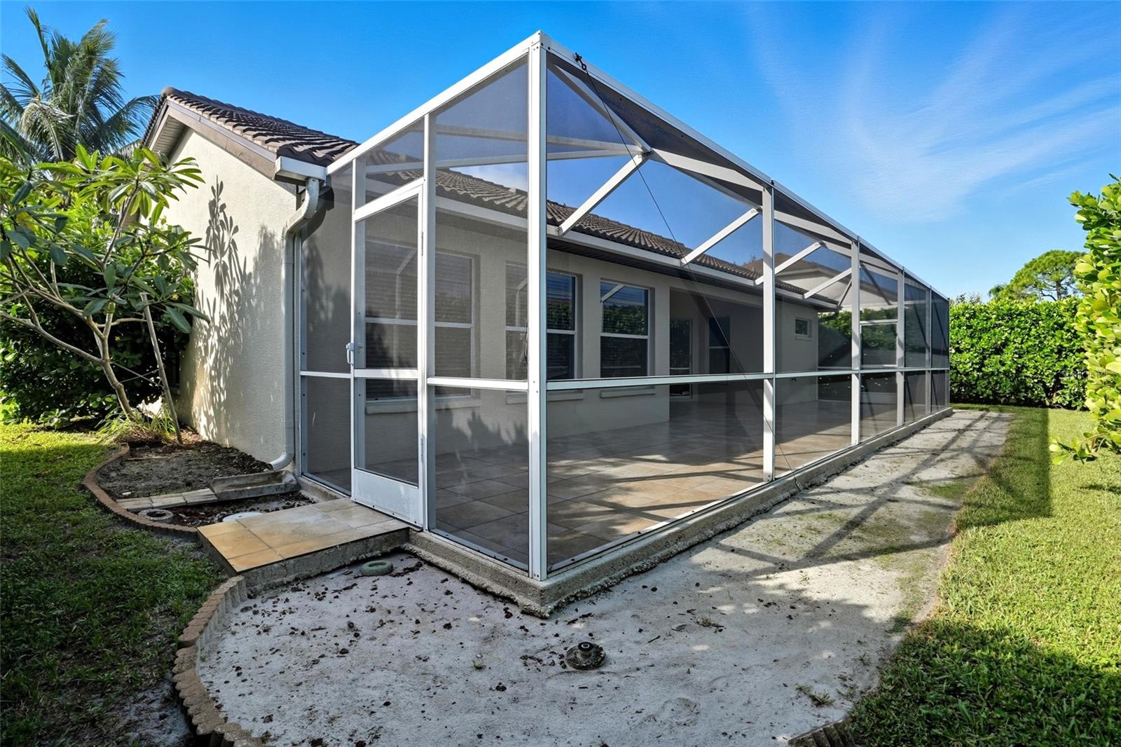 Image 43 of 49 For 3690 Bali Lane
