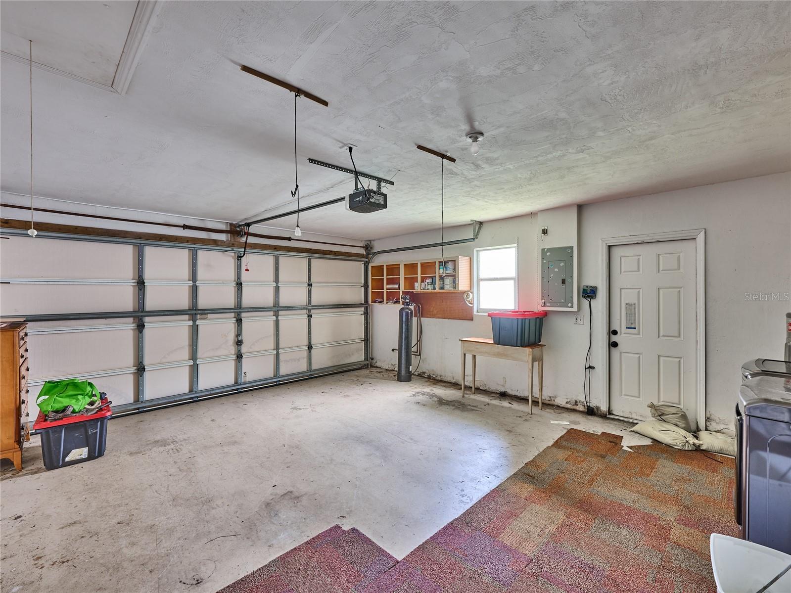 Image 30 of 43 For 3106 Silver Palm Drive