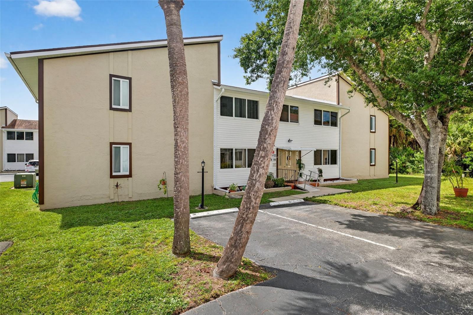 Image 2 of 32 For 22481 Westchester Boulevard A10