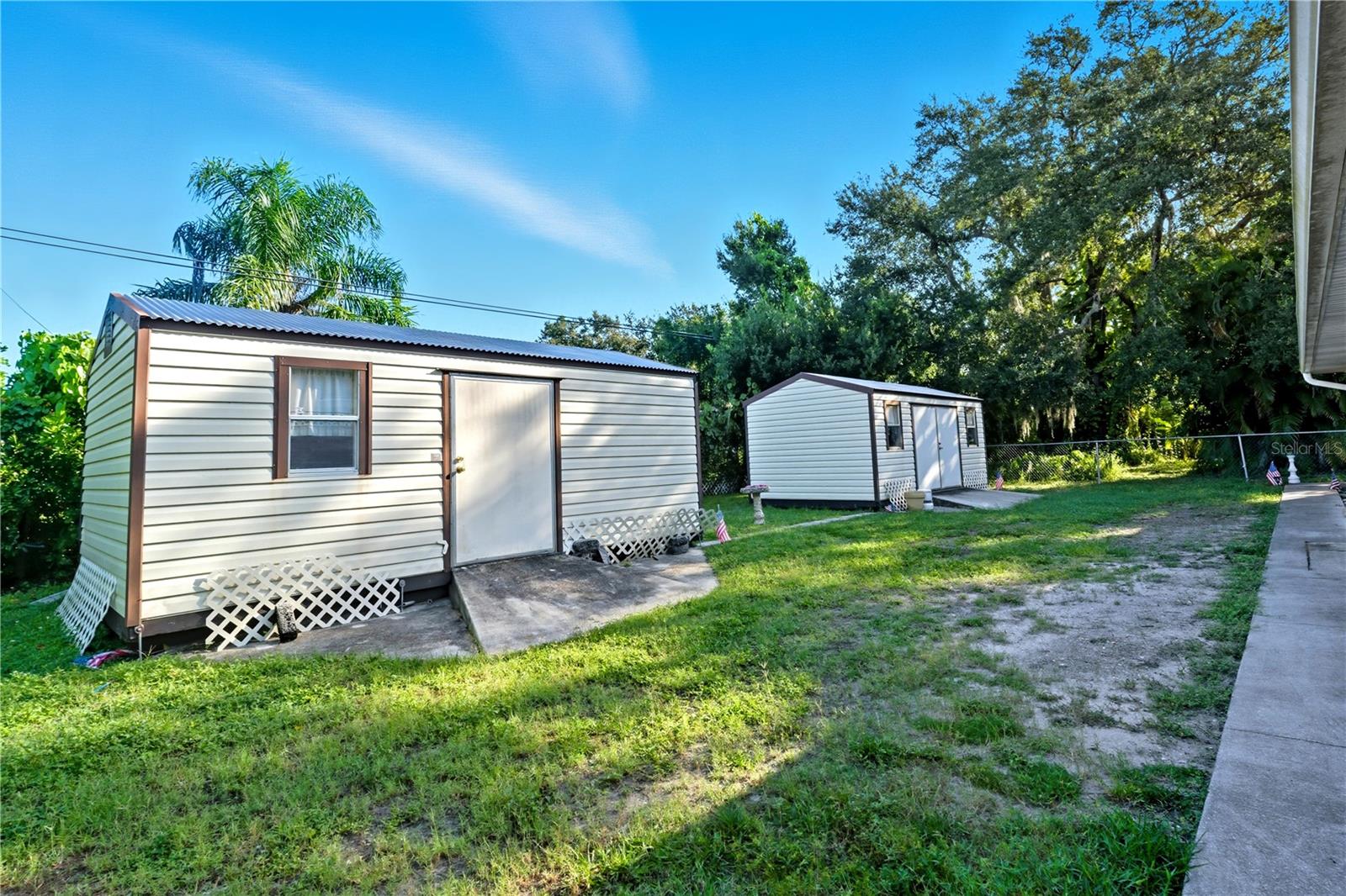 Image 11 of 16 For 1108 Salina Avenue