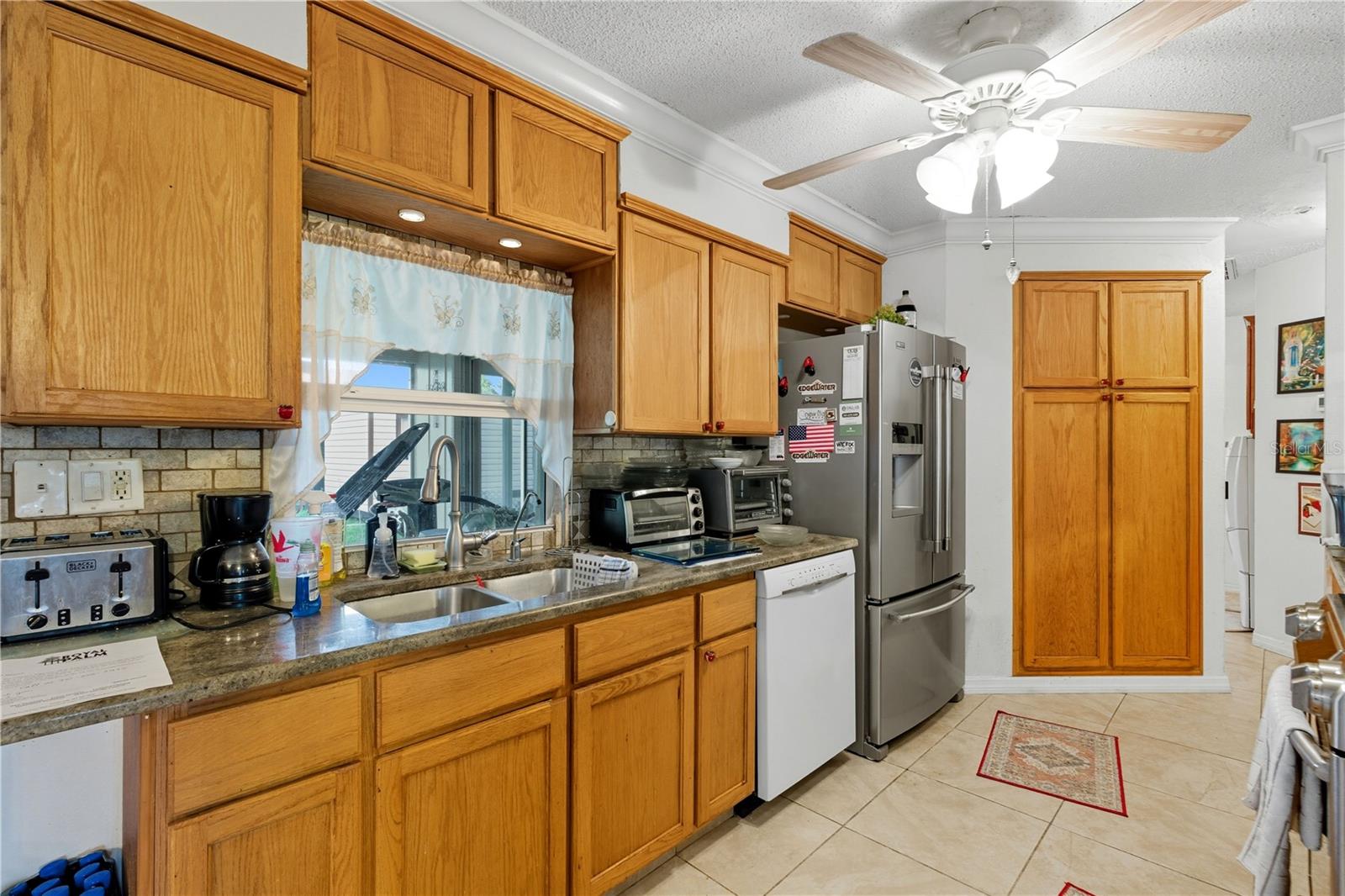 Image 6 of 16 For 1108 Salina Avenue