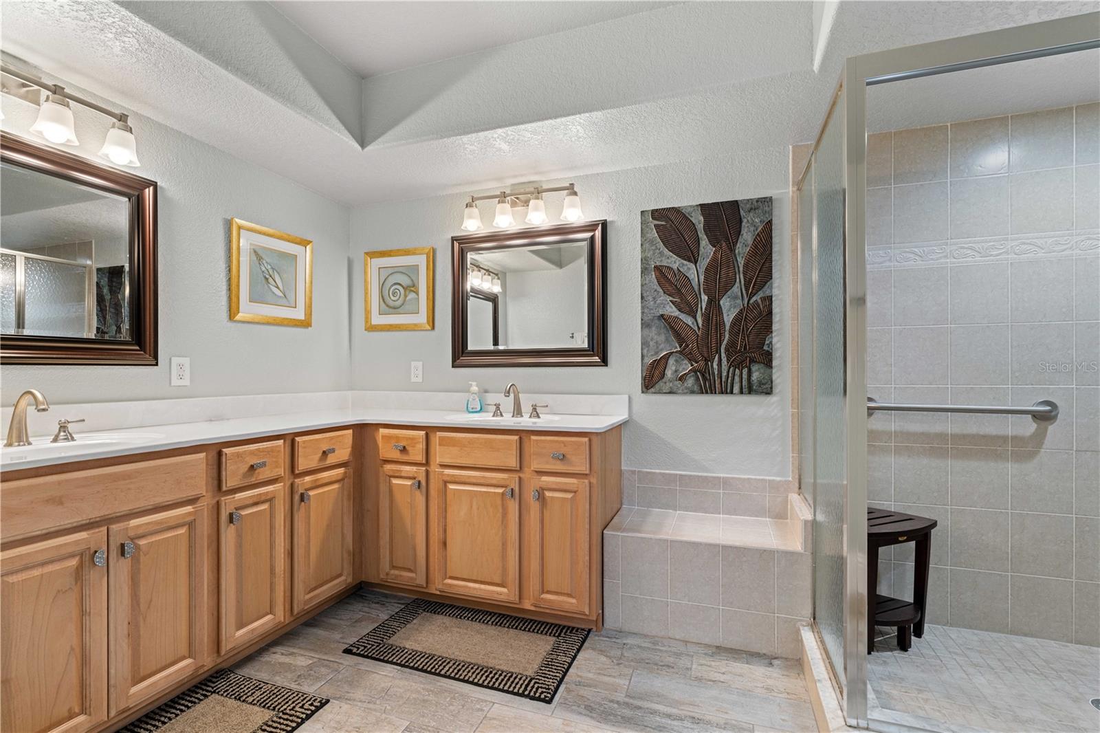Image 31 of 59 For 101 Marion Court 235