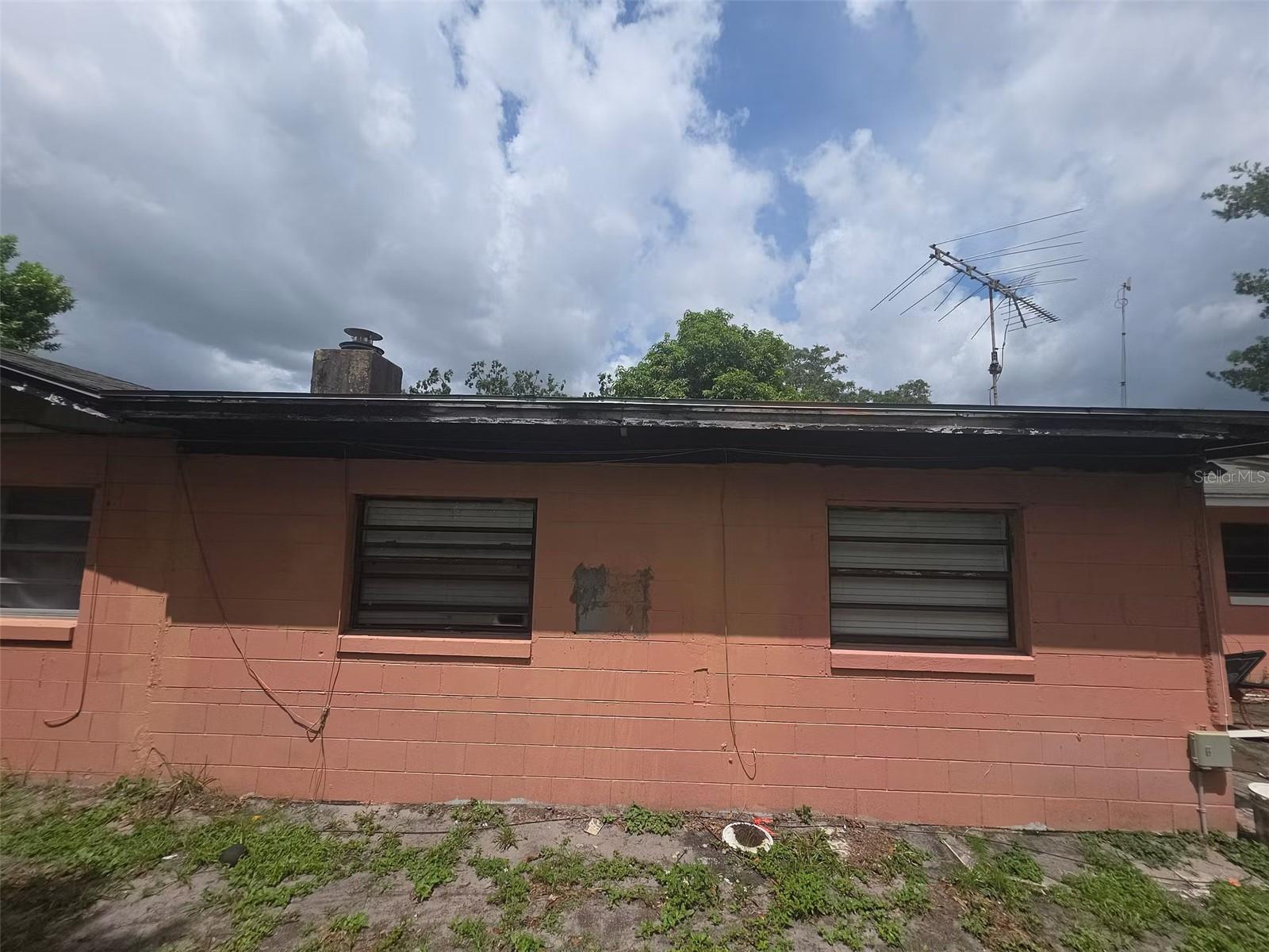 Image 4 of 15 For 2629 Telstar Avenue
