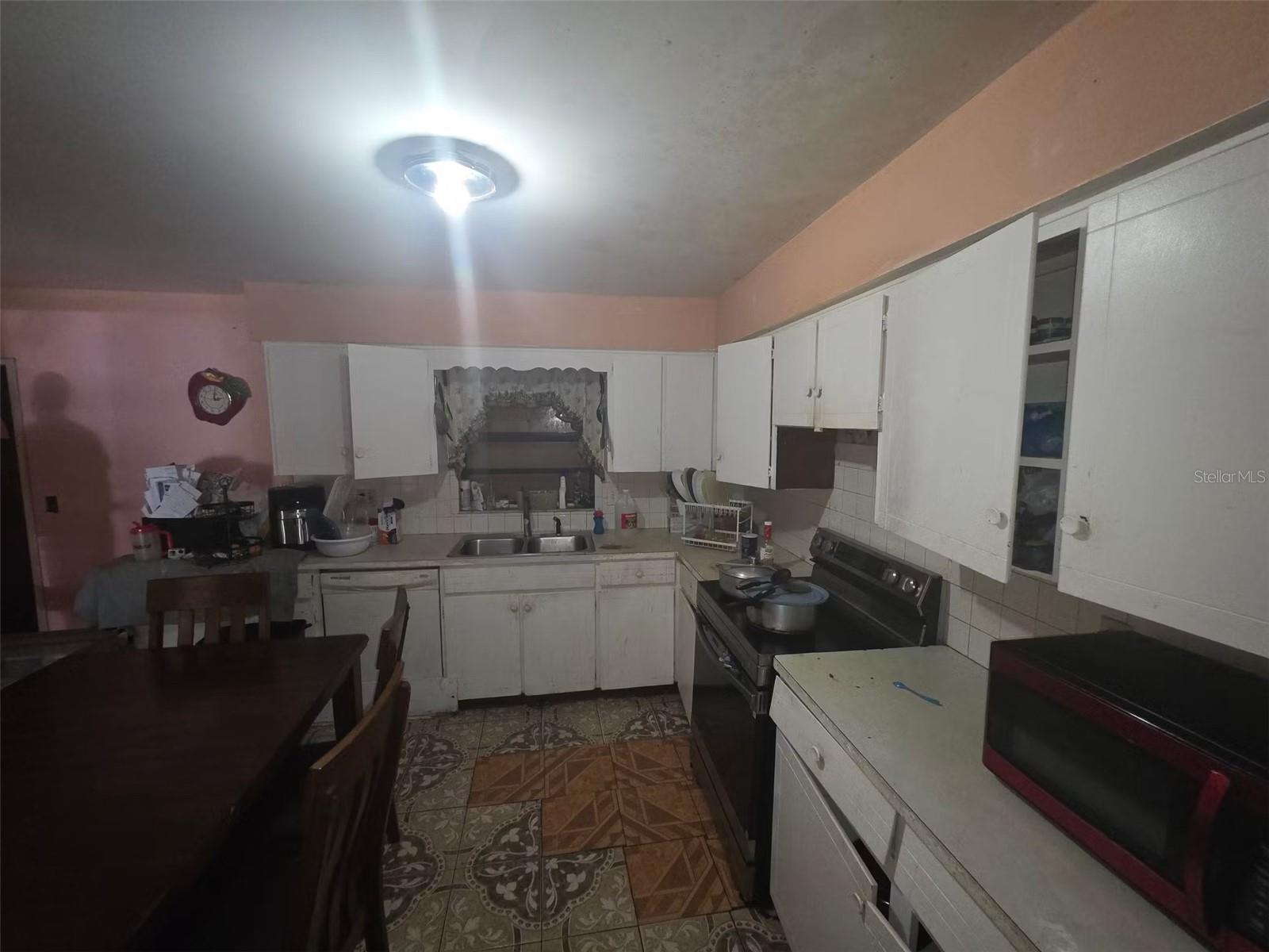 Image 9 of 15 For 2629 Telstar Avenue