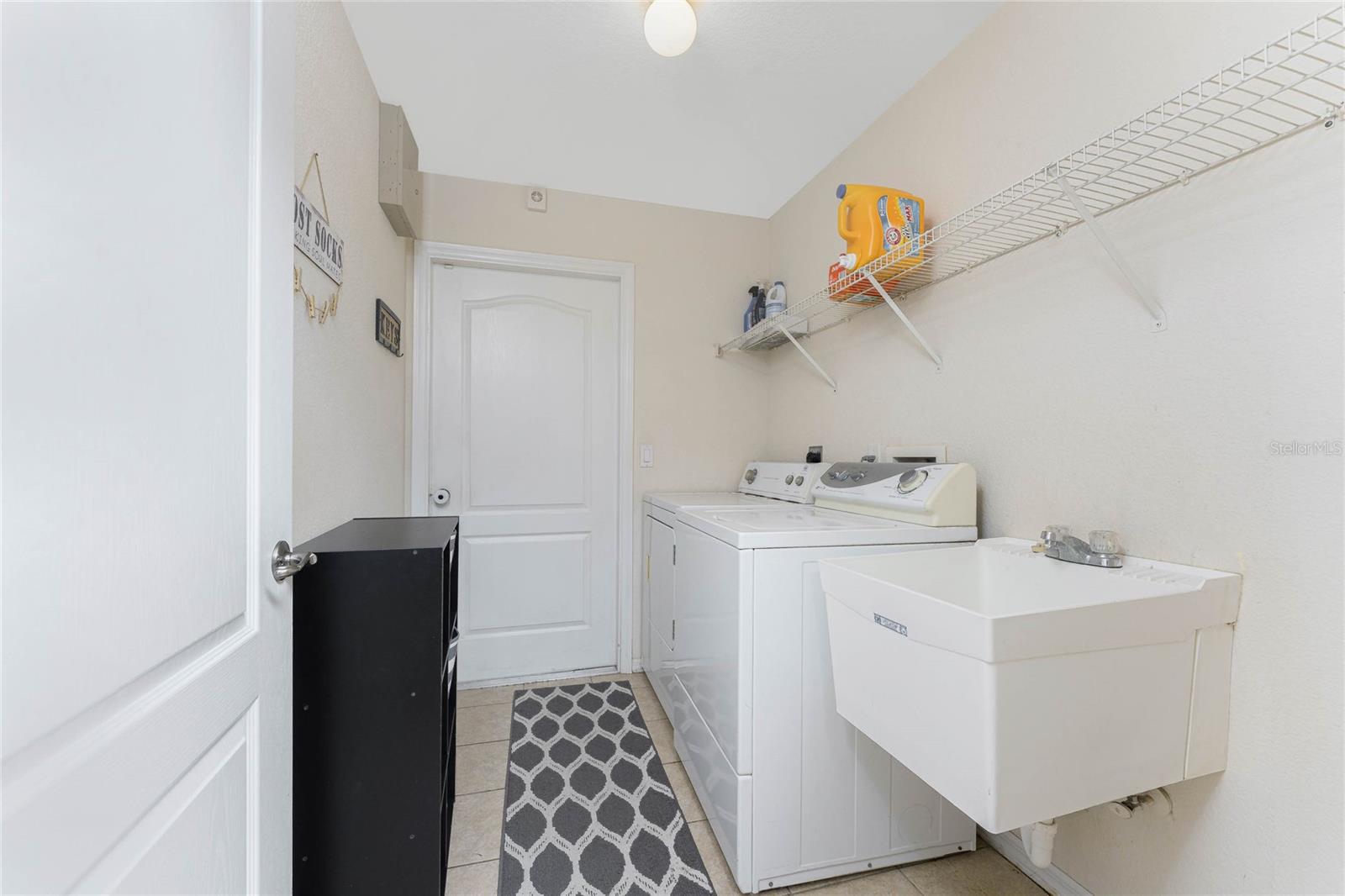 Image 43 of 59 For 4751 Alibi Terrace