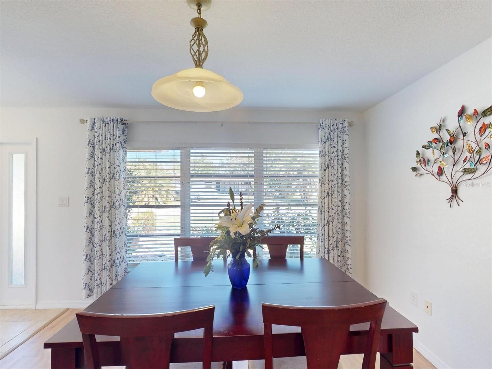 Listing photo id 15 for 18393 Hottelet Circle