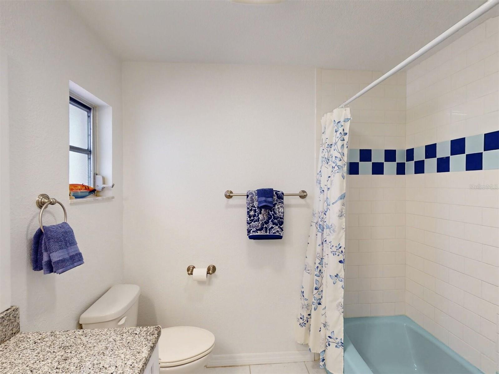 Listing photo id 38 for 18393 Hottelet Circle