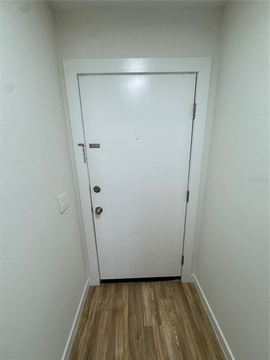 Image 6 of 21 For 500 Via Tripoli  3