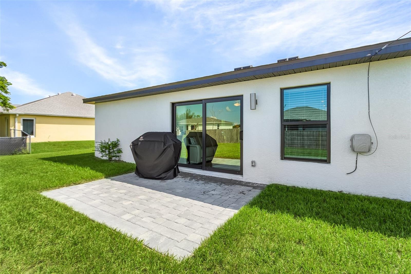 Listing photo id 20 for 3010 6th Place