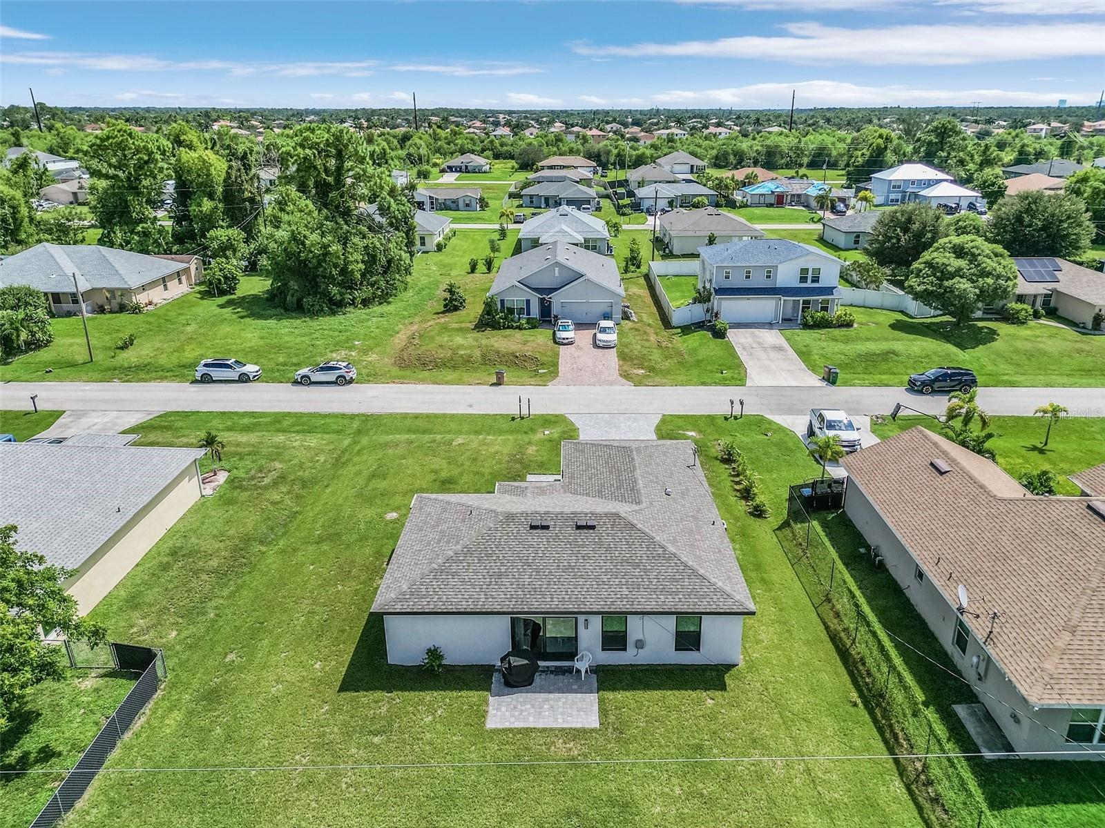 Listing photo id 27 for 3010 6th Place