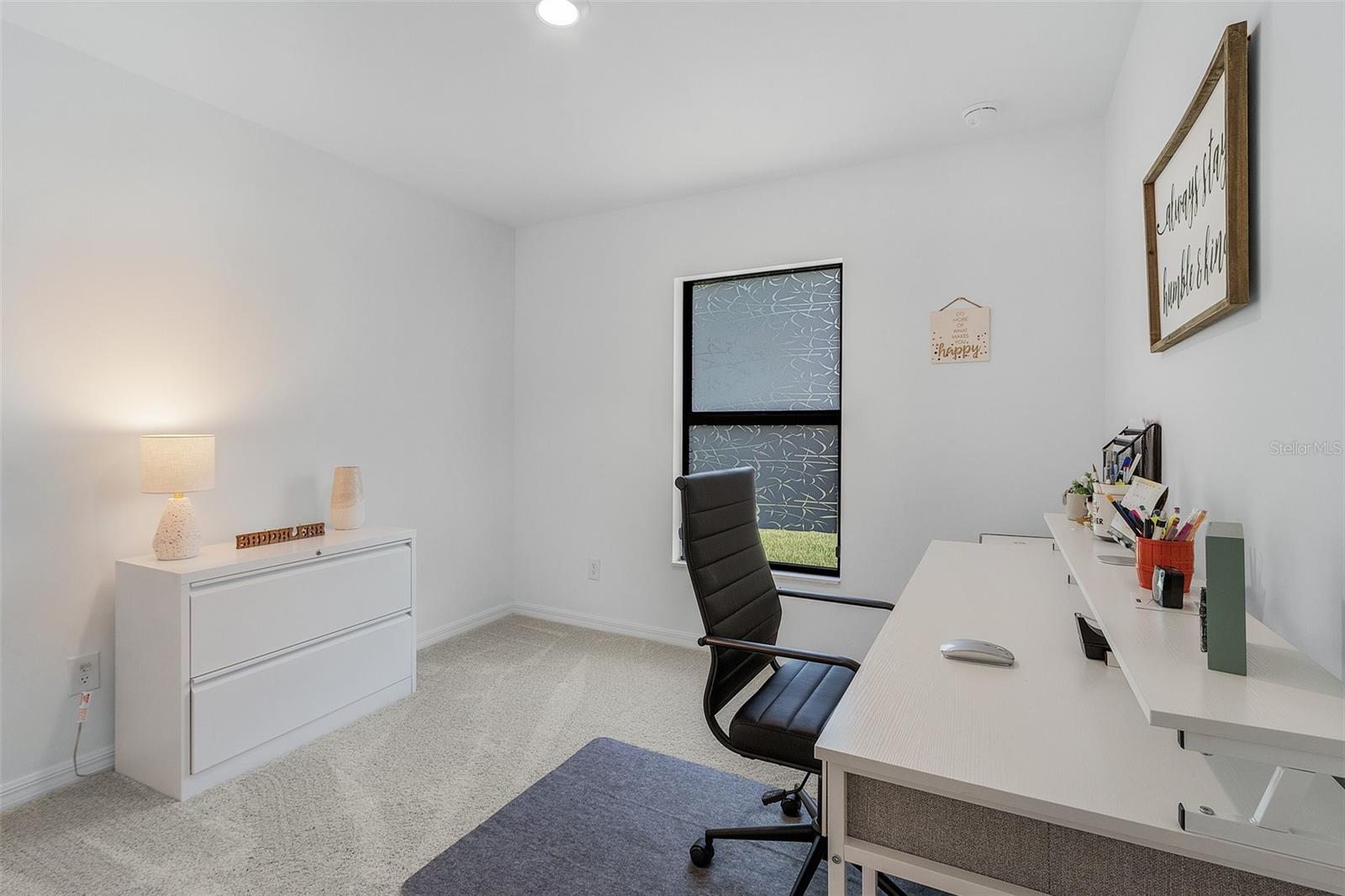 Listing photo id 6 for 3010 6th Place