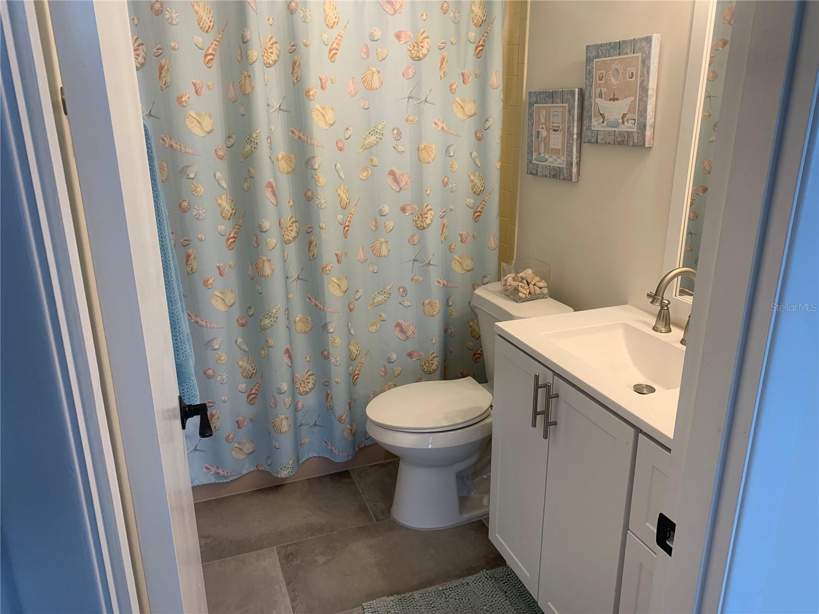 Image 9 of 15 For 2437 Harbor Boulevard 215
