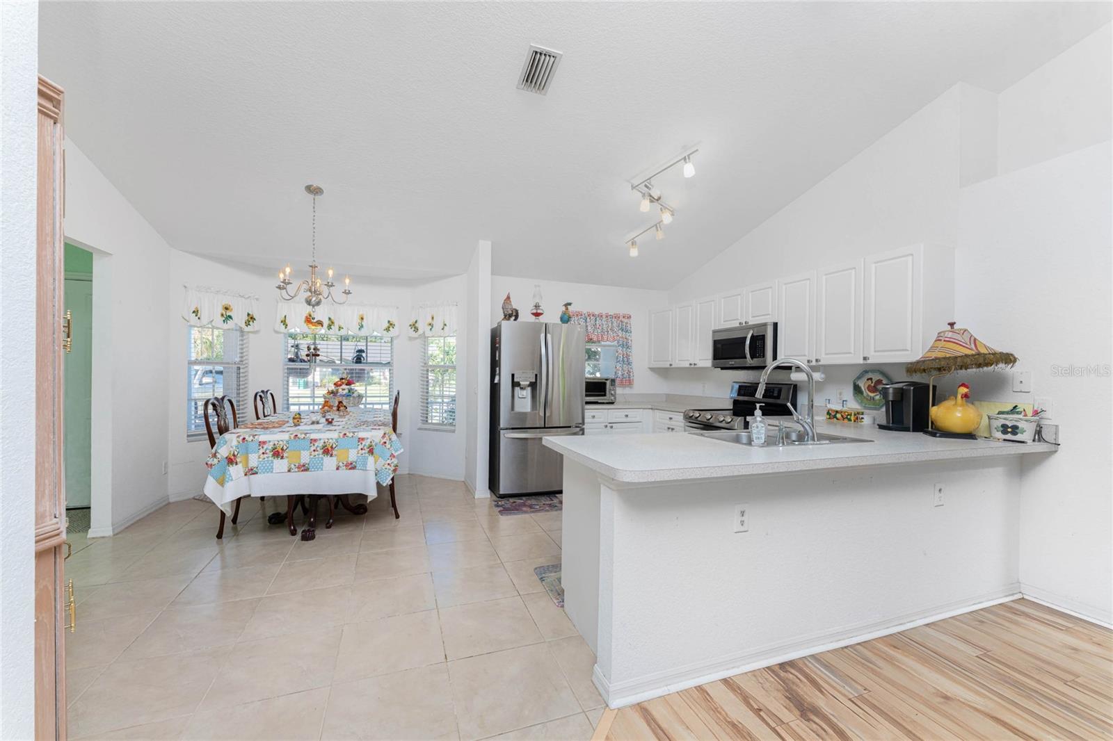 Image 15 of 51 For 25558 Aysen Drive