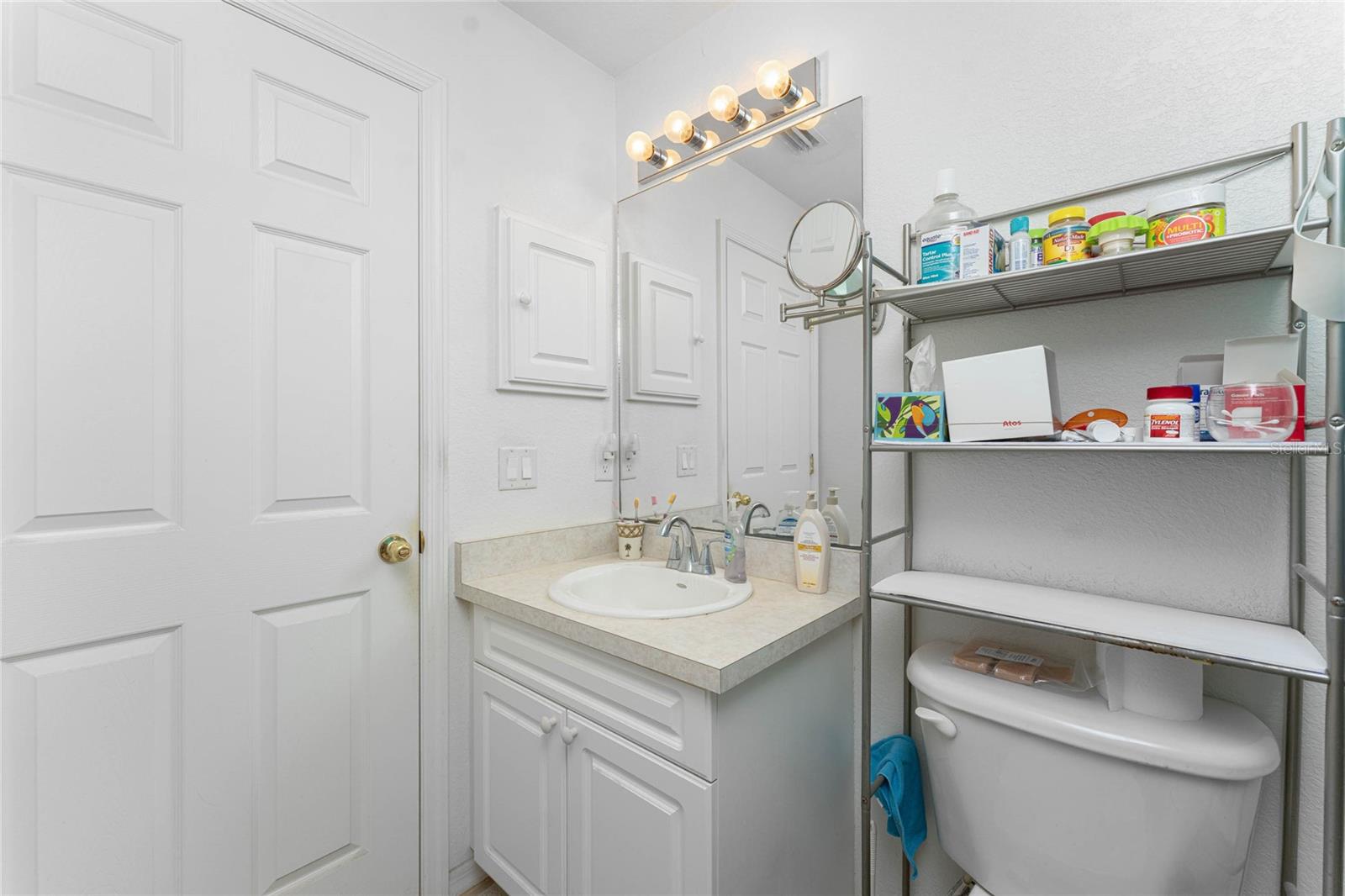 Image 30 of 51 For 25558 Aysen Drive