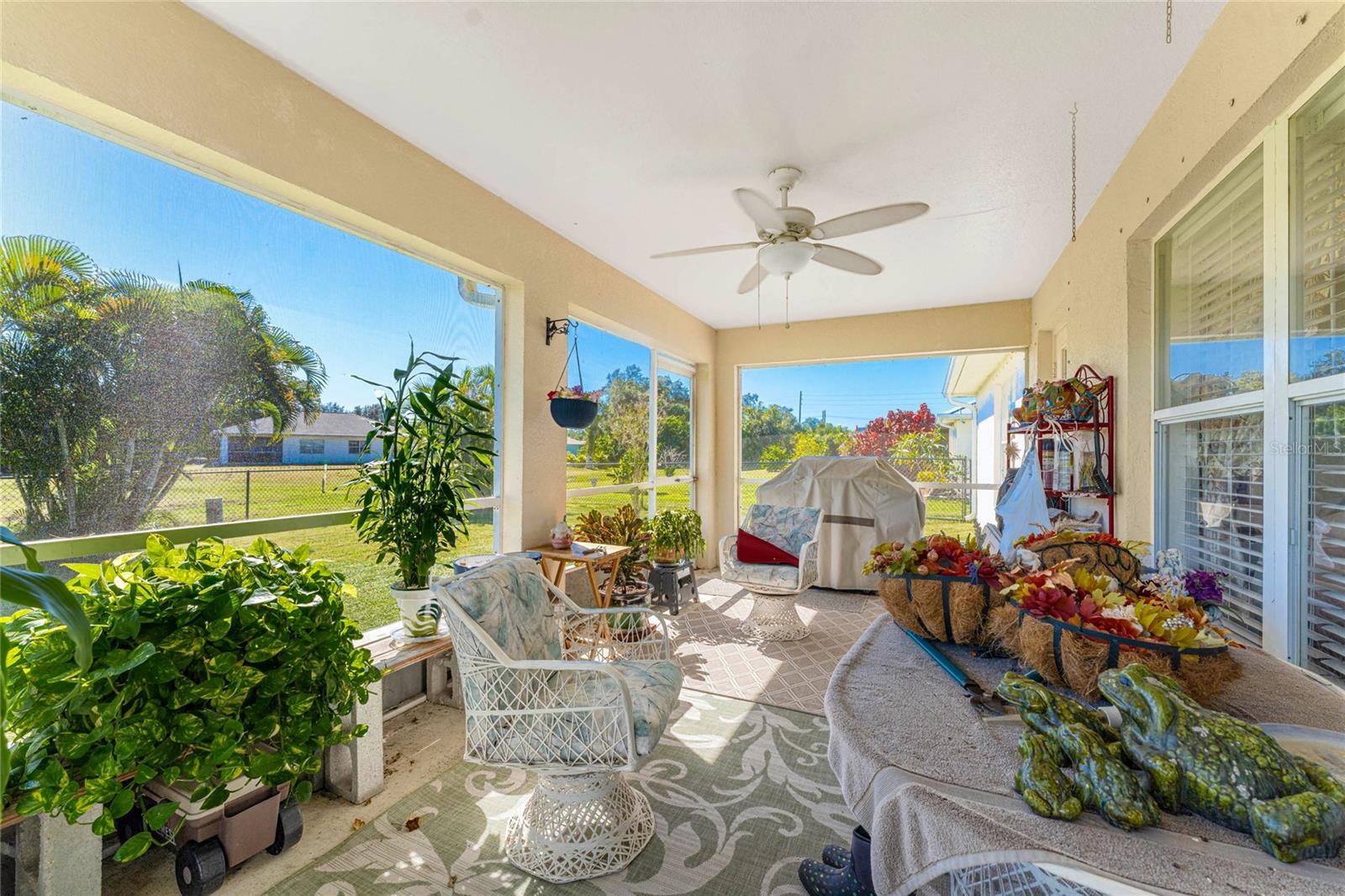 Image 35 of 51 For 25558 Aysen Drive