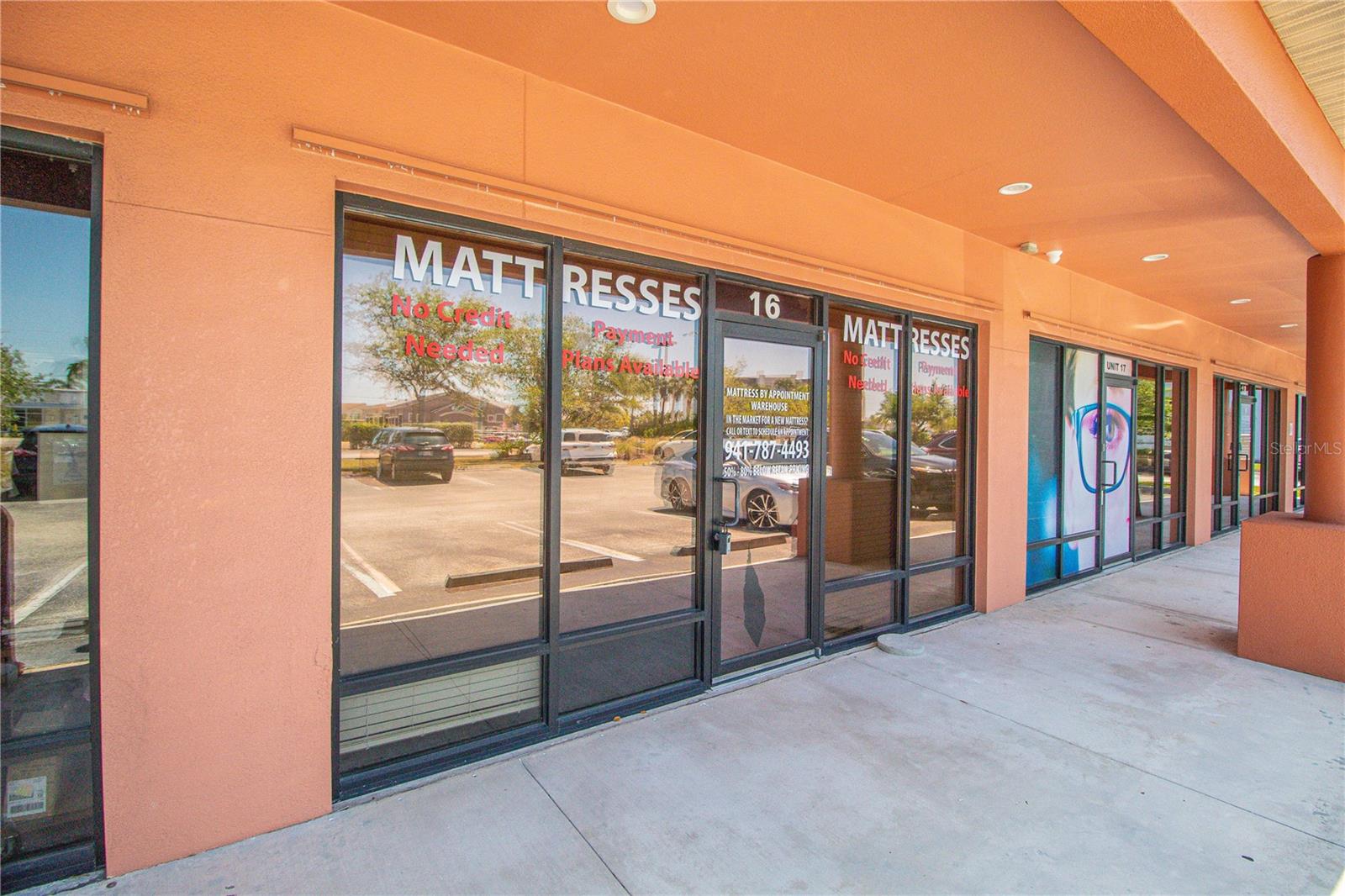 Image 2 of 10 For 701 J C Center Court 16