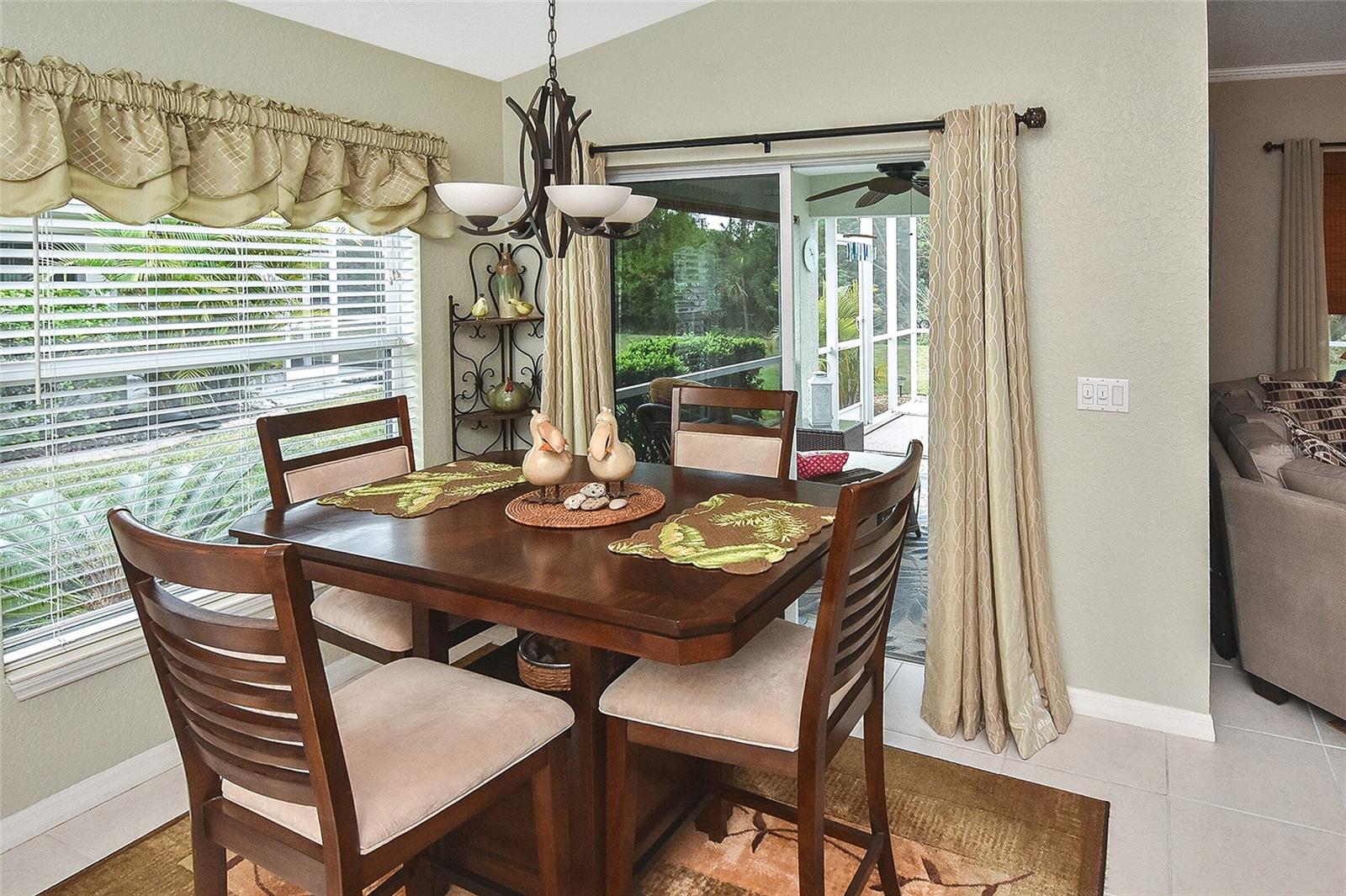 Image 9 of 34 For 2153 Boxwood Street