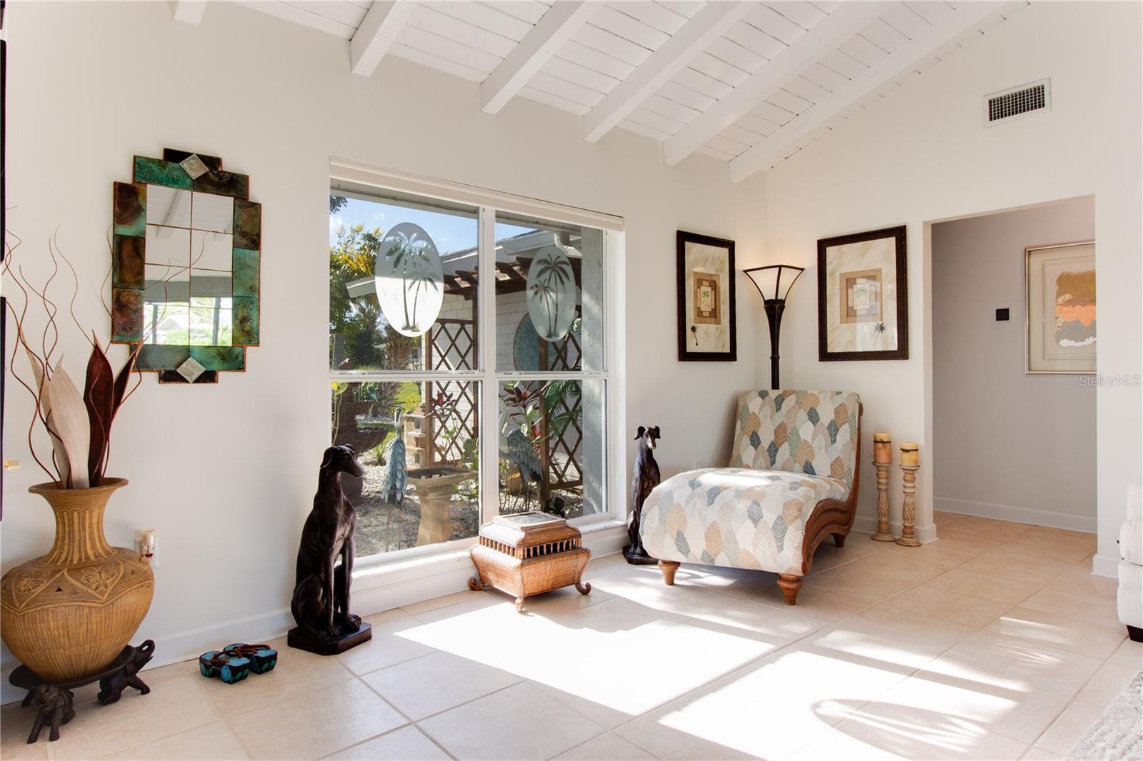 Image 10 of 52 For 122 Annapolis Lane