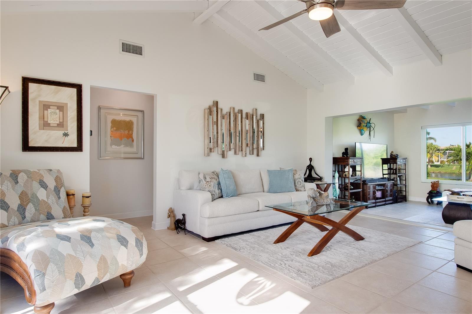 Image 11 of 52 For 122 Annapolis Lane