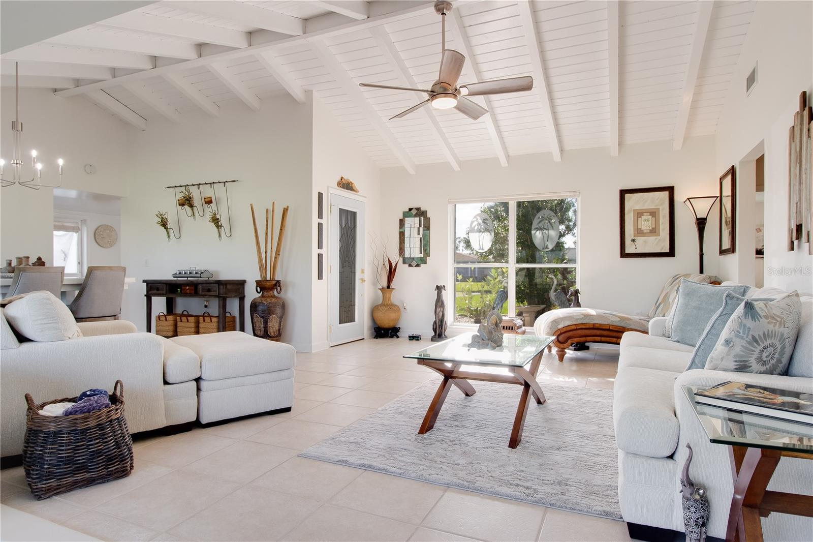 Image 13 of 52 For 122 Annapolis Lane