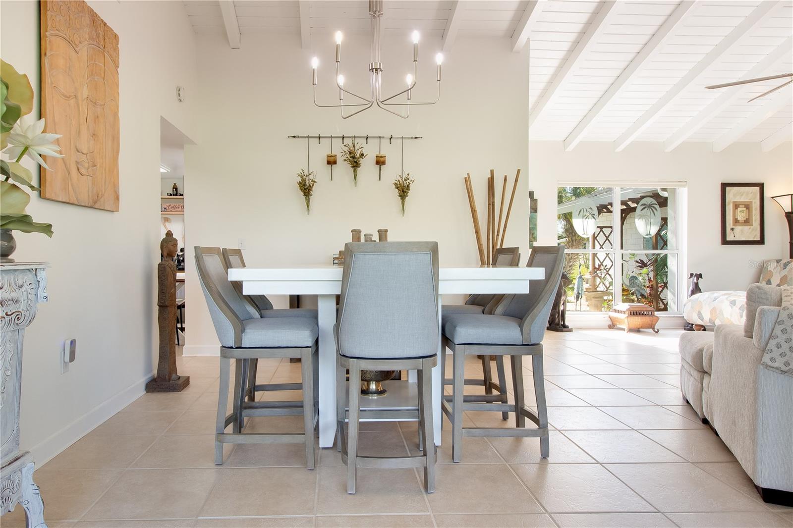 Image 14 of 52 For 122 Annapolis Lane