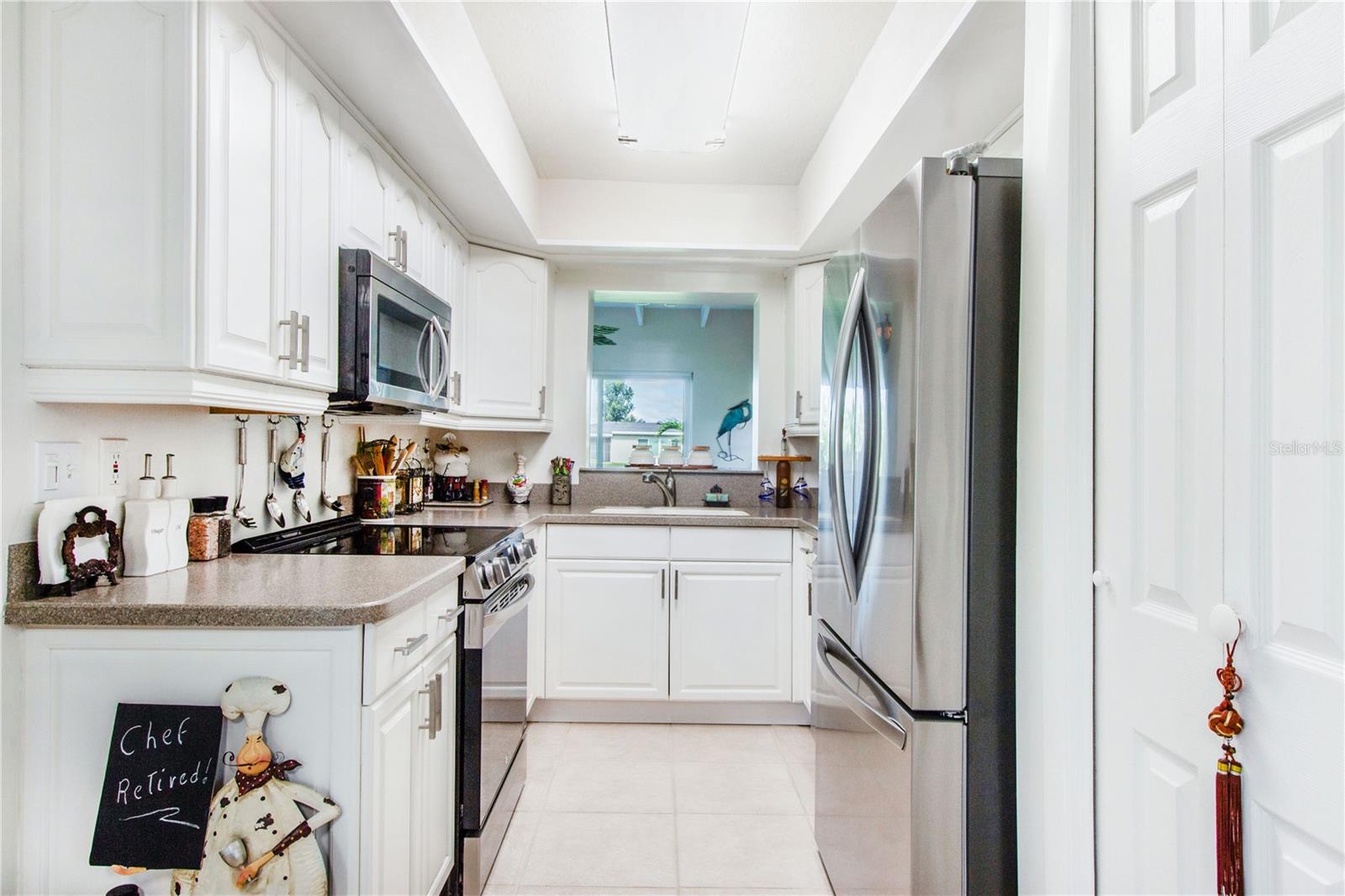 Image 16 of 52 For 122 Annapolis Lane