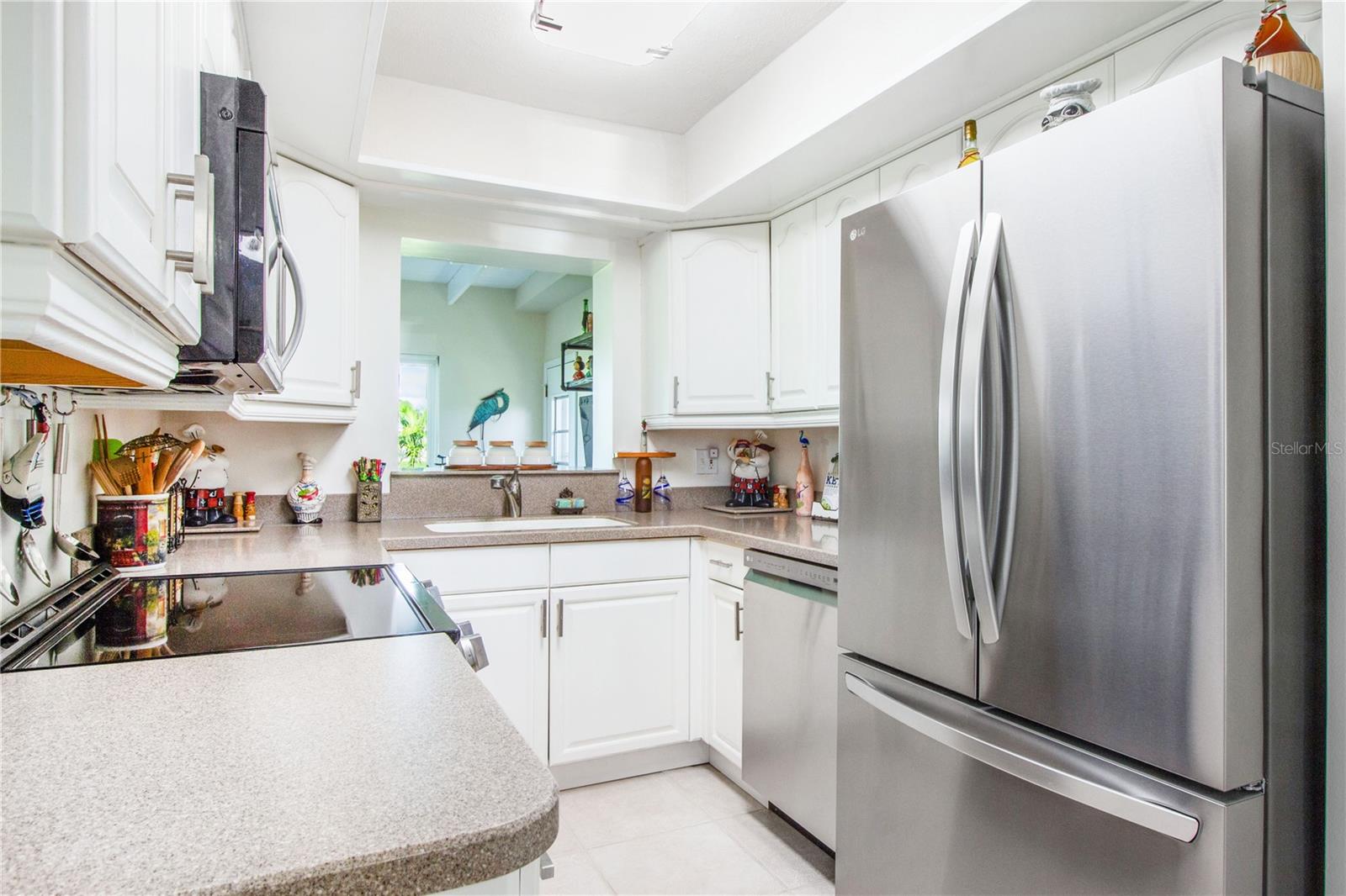 Image 17 of 52 For 122 Annapolis Lane