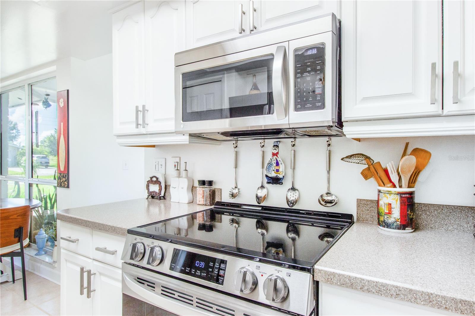 Image 19 of 52 For 122 Annapolis Lane