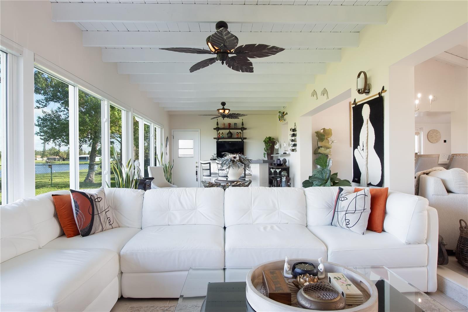 Image 25 of 52 For 122 Annapolis Lane