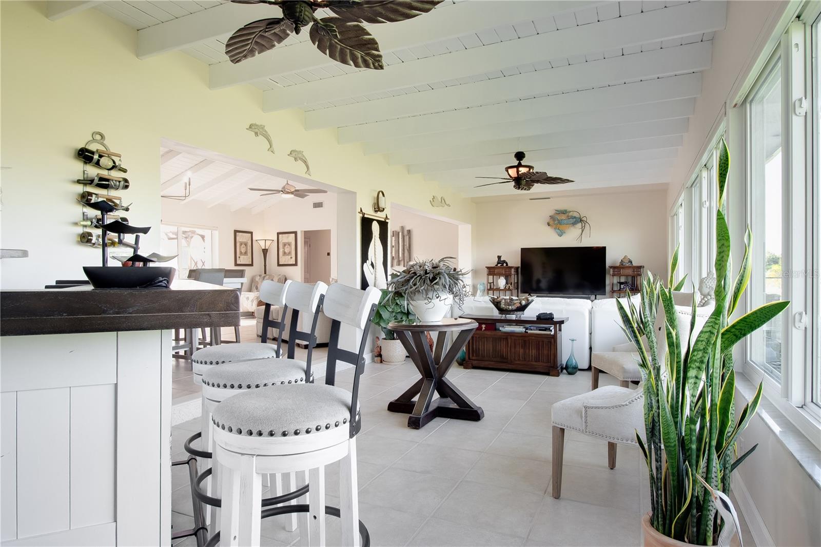 Image 27 of 52 For 122 Annapolis Lane