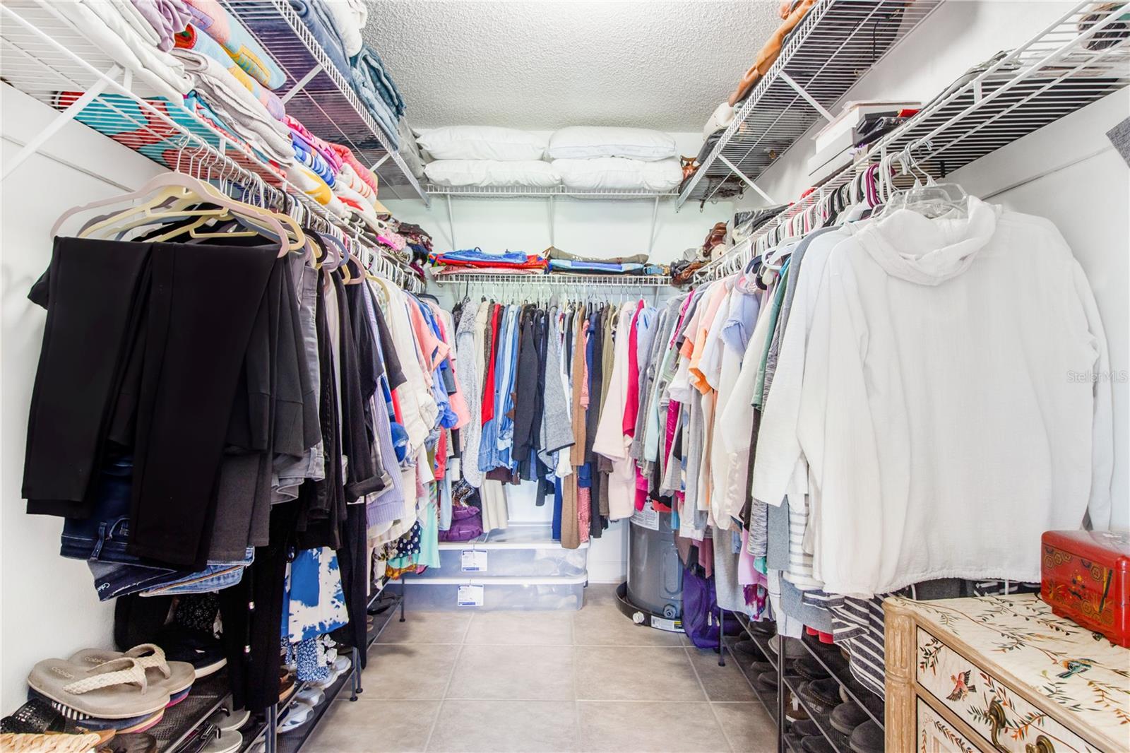 Image 31 of 52 For 122 Annapolis Lane